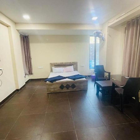 Bliss Rooms Алібаґ Екстер'єр фото
